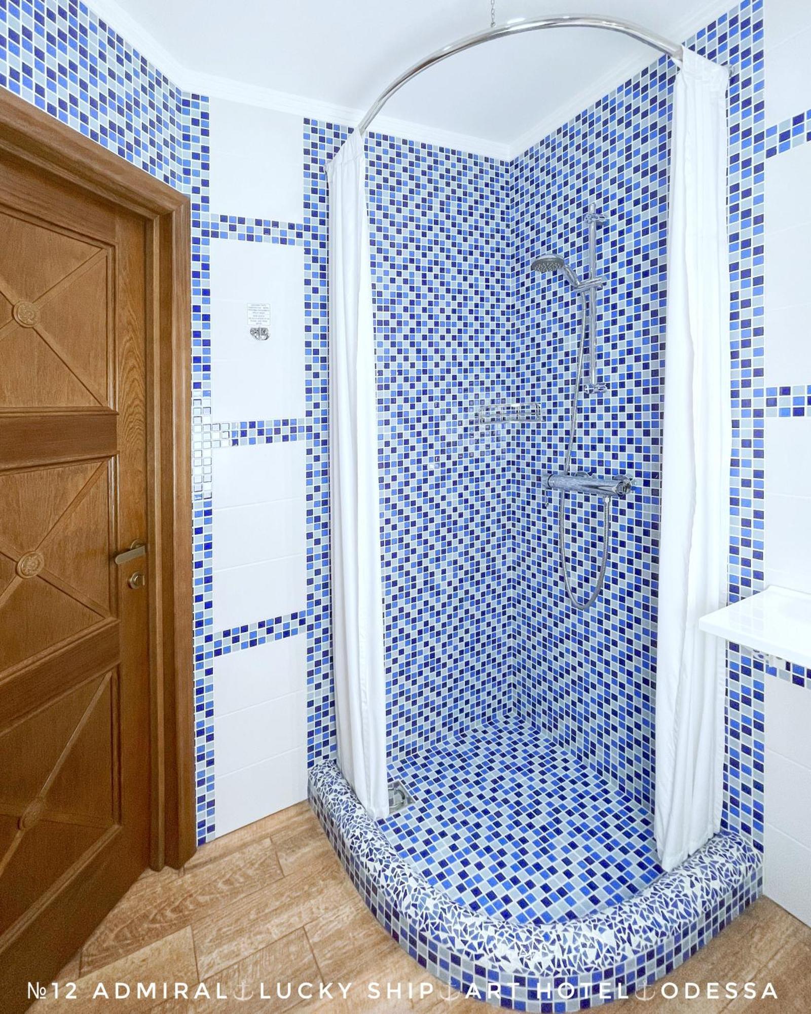 Lucky Ship Art Hotel Odesa Habitación foto